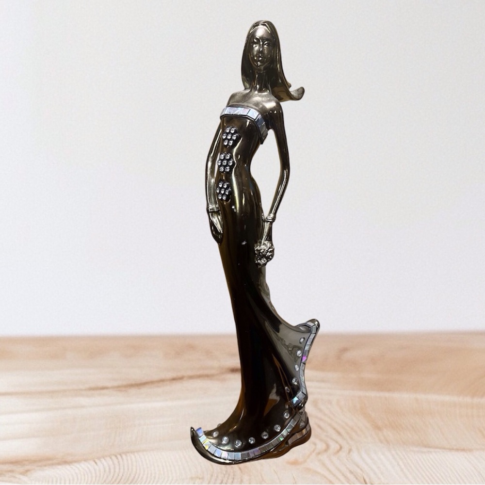 Art Deco/ Art Nouveau Lady Figurine